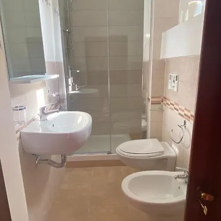 Liberta 176 * Bari