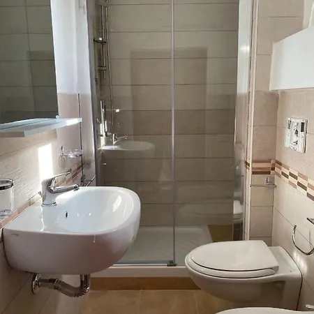 アパート Liberta 176